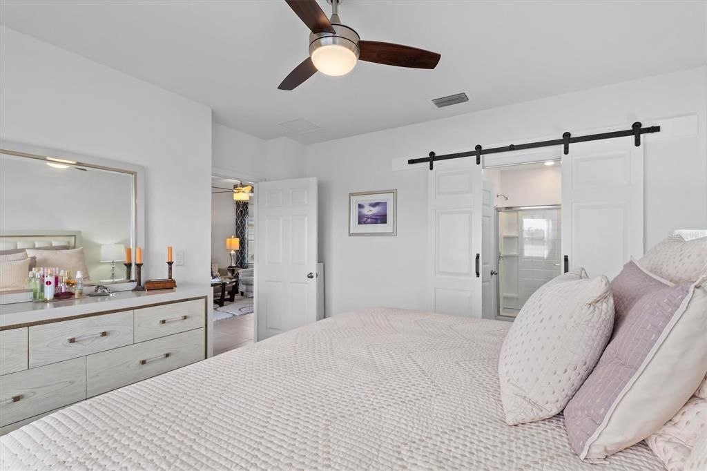 For Sale: $308,000 (2 beds, 2 baths, 1510 Square Feet)