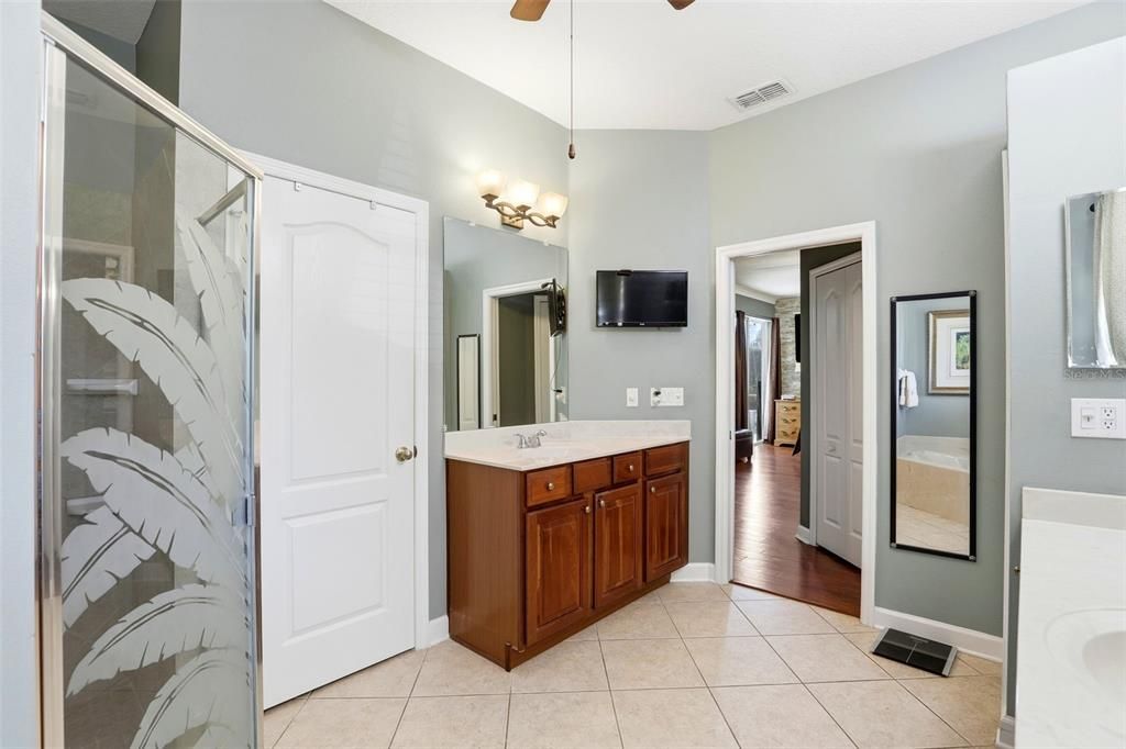 На продажу: $543,500 (3 спален, 2 ванн, 2470 Квадратных фут)