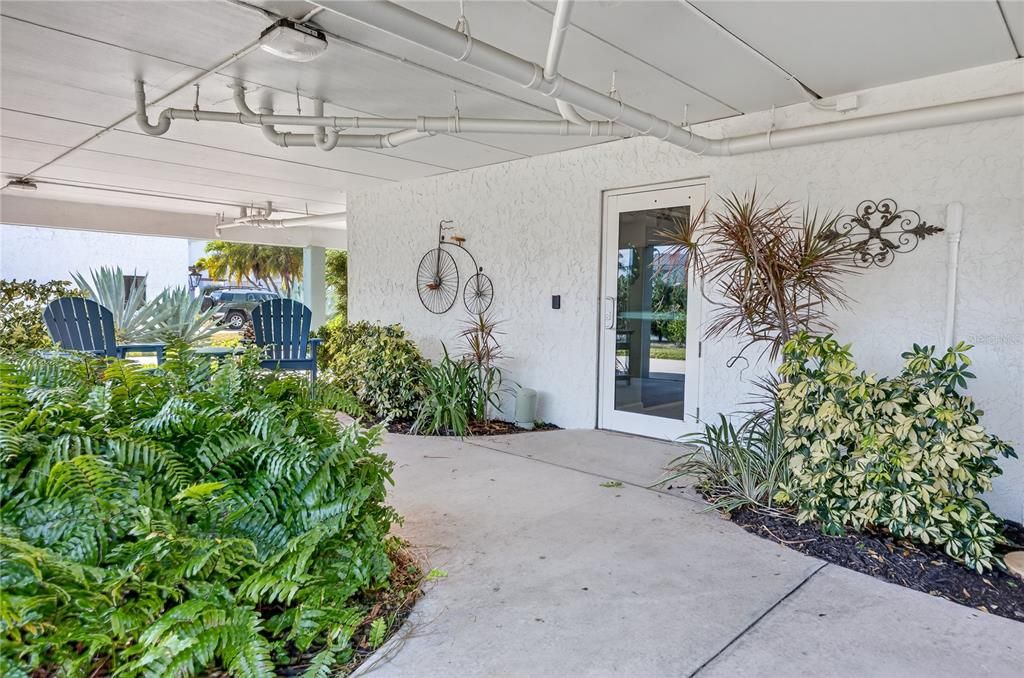 For Sale: $545,000 (2 beds, 2 baths, 2129 Square Feet)