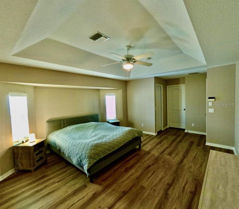 For Sale: $384,900 (3 beds, 2 baths, 1759 Square Feet)