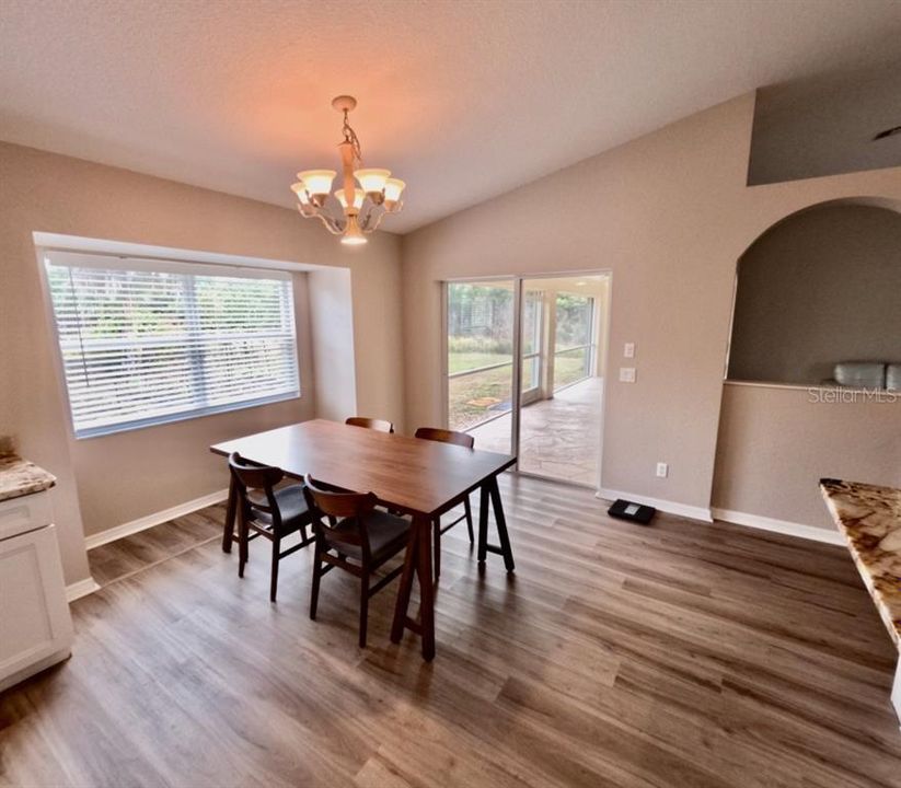 For Sale: $384,900 (3 beds, 2 baths, 1759 Square Feet)