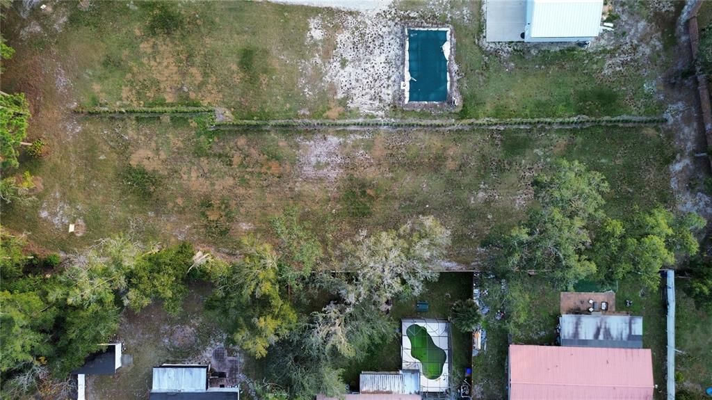 待售: $299,999 (0.49 acres)