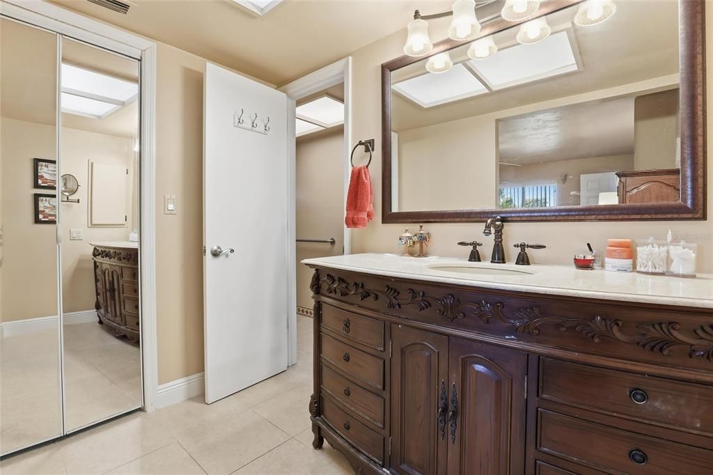 待售: $399,900 (3 贝兹, 2 浴室, 1802 平方英尺)