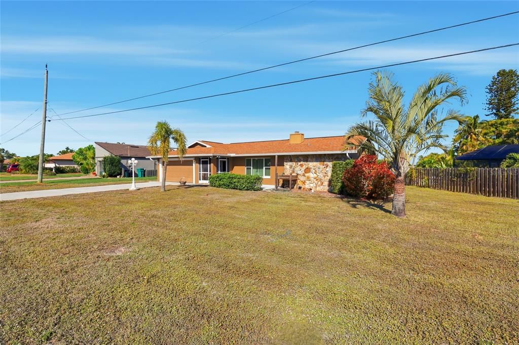 待售: $399,900 (3 贝兹, 2 浴室, 1802 平方英尺)