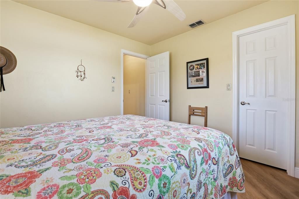 待售: $399,900 (3 贝兹, 2 浴室, 1802 平方英尺)