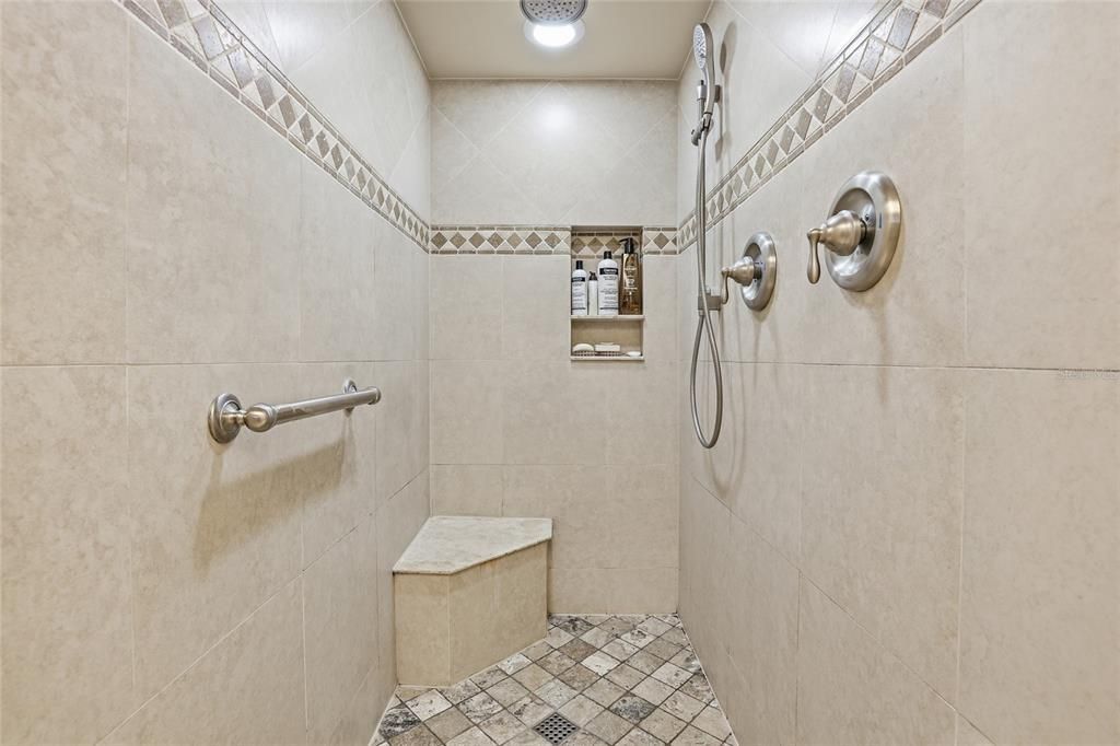 待售: $399,900 (3 贝兹, 2 浴室, 1802 平方英尺)