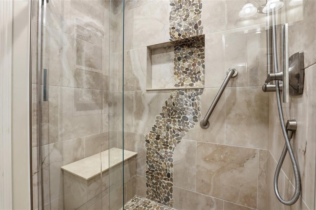 待售: $399,900 (3 贝兹, 2 浴室, 1802 平方英尺)