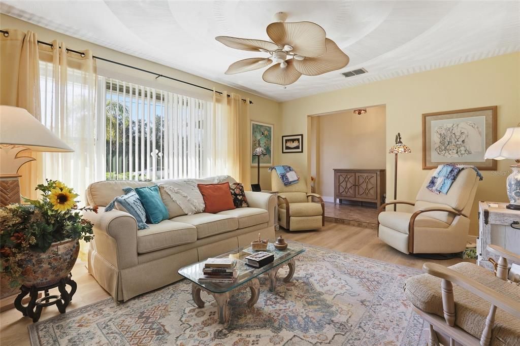 待售: $399,900 (3 贝兹, 2 浴室, 1802 平方英尺)