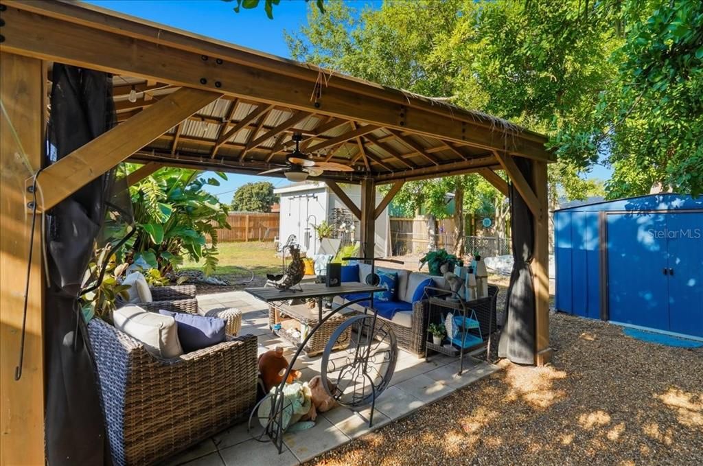 待售: $345,000 (3 贝兹, 2 浴室, 1212 平方英尺)