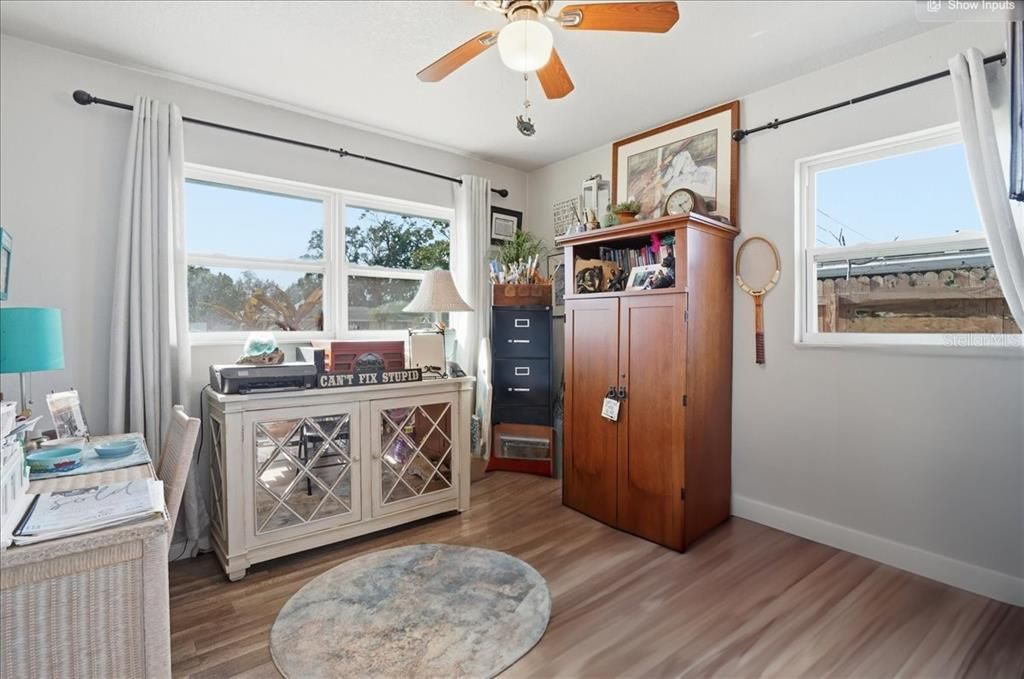 待售: $345,000 (3 贝兹, 2 浴室, 1212 平方英尺)