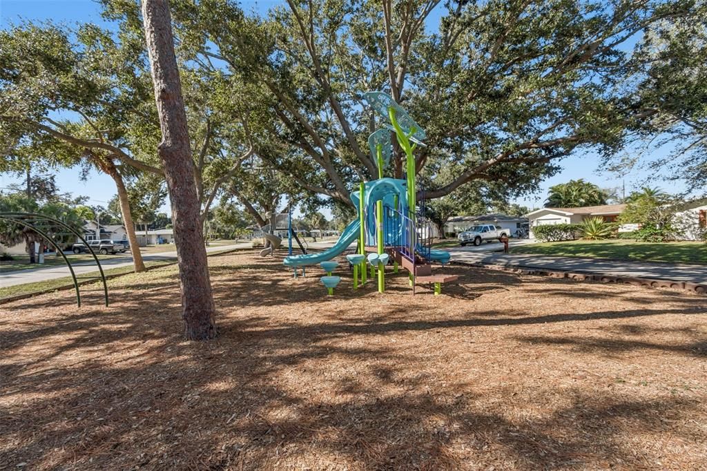 待售: $449,000 (2 贝兹, 2 浴室, 1275 平方英尺)