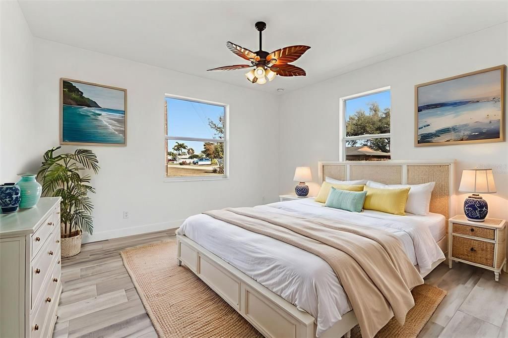 待售: $449,000 (2 贝兹, 2 浴室, 1275 平方英尺)