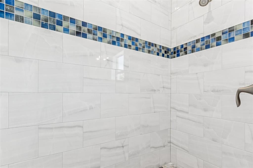 待售: $449,000 (2 贝兹, 2 浴室, 1275 平方英尺)