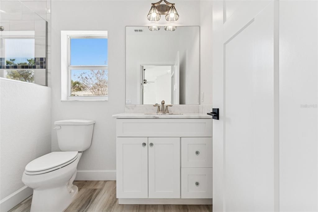 待售: $449,000 (2 贝兹, 2 浴室, 1275 平方英尺)