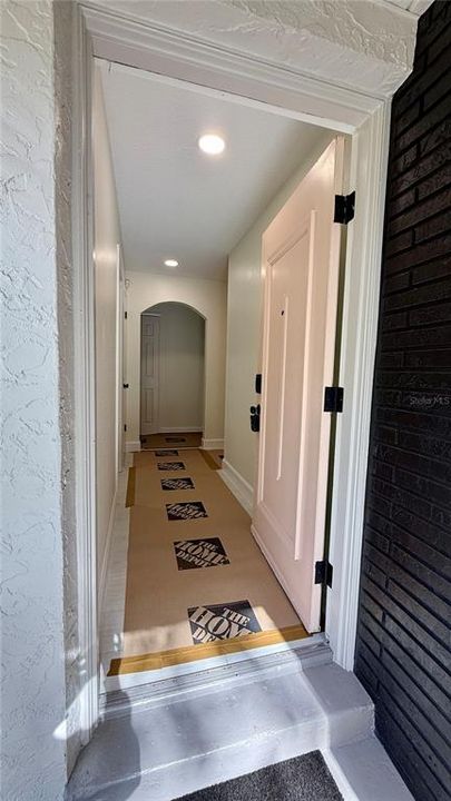 待售: $265,000 (2 贝兹, 1 浴室, 949 平方英尺)