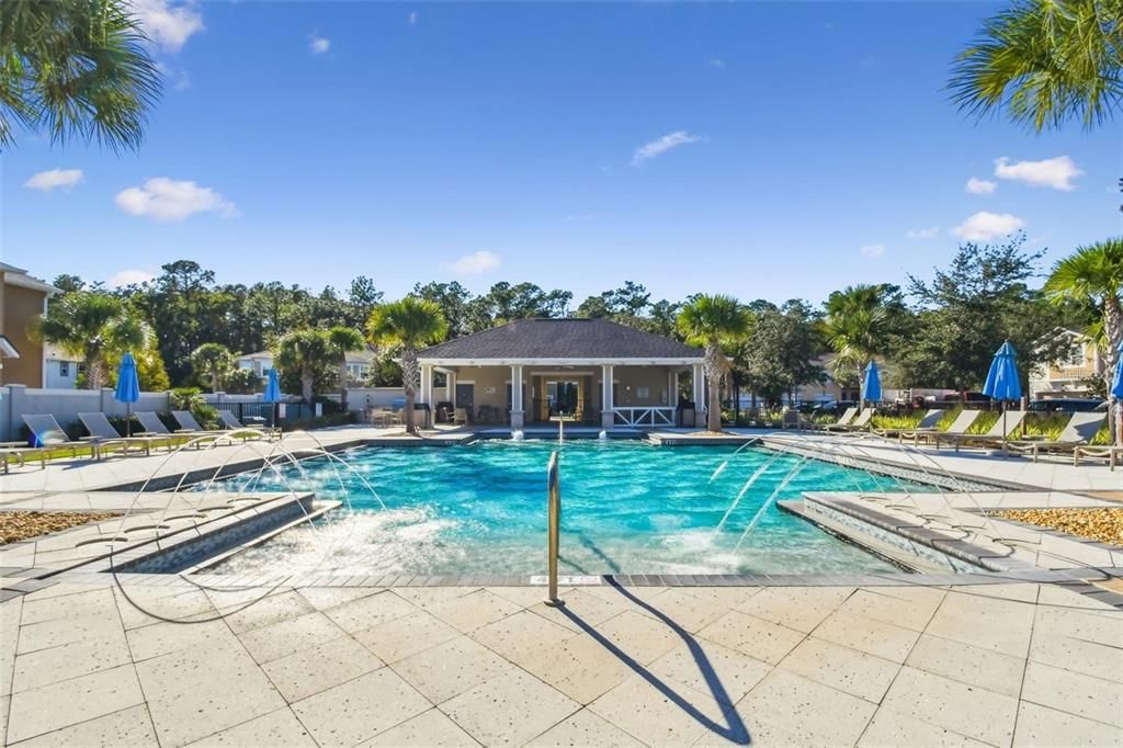 For Sale: $349,300 (3 beds, 2 baths, 1716 Square Feet)