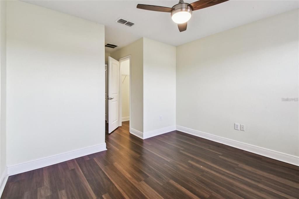 For Sale: $349,300 (3 beds, 2 baths, 1716 Square Feet)