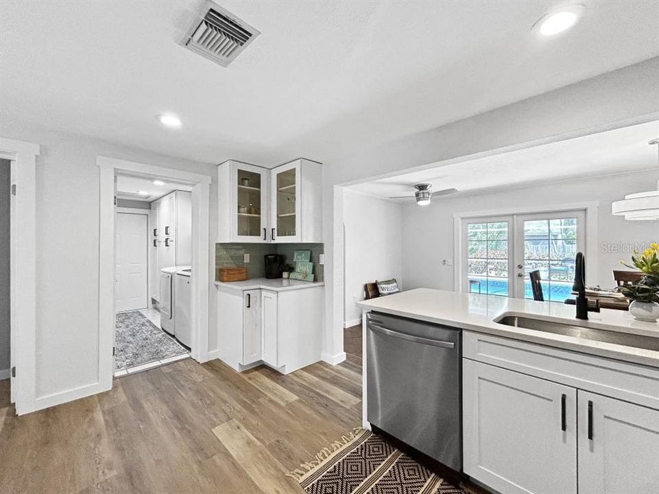 待售: $699,000 (3 贝兹, 2 浴室, 1971 平方英尺)