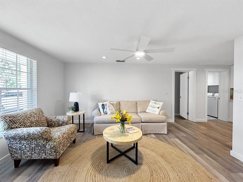 待售: $699,000 (3 贝兹, 2 浴室, 1971 平方英尺)