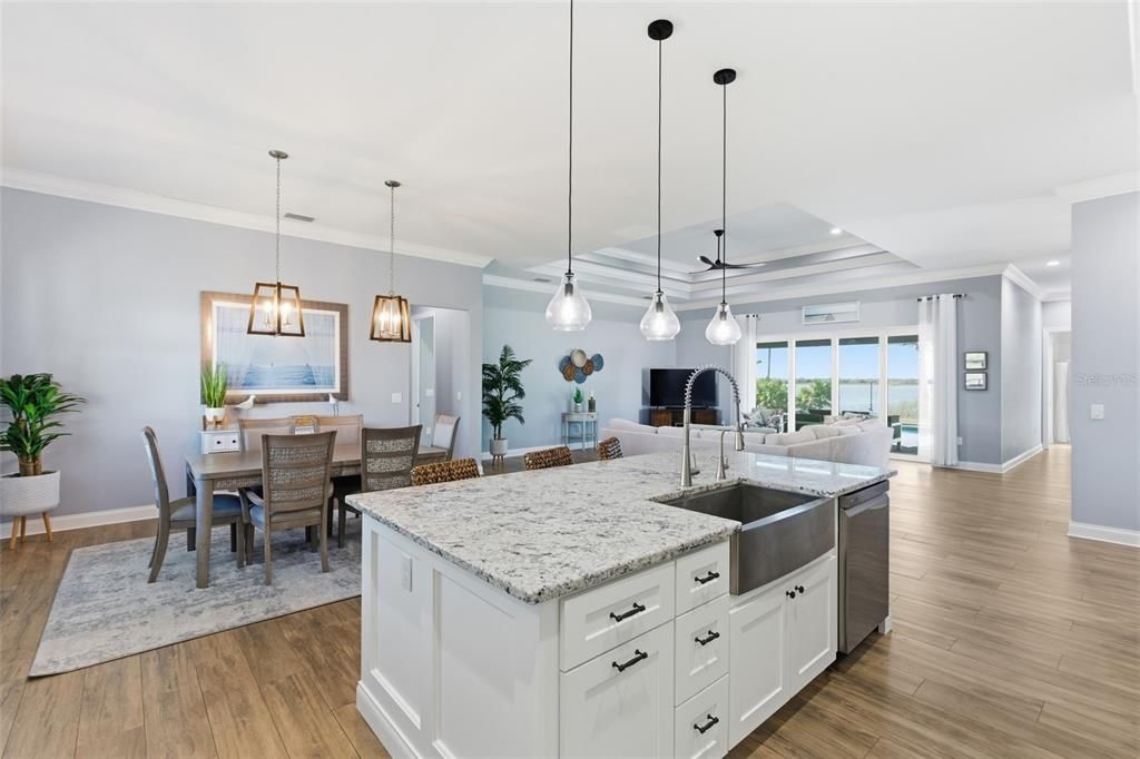 For Sale: $1,600,000 (4 beds, 3 baths, 3717 Square Feet)