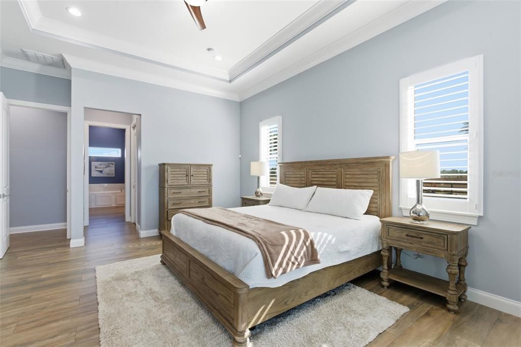 For Sale: $1,600,000 (4 beds, 3 baths, 3717 Square Feet)