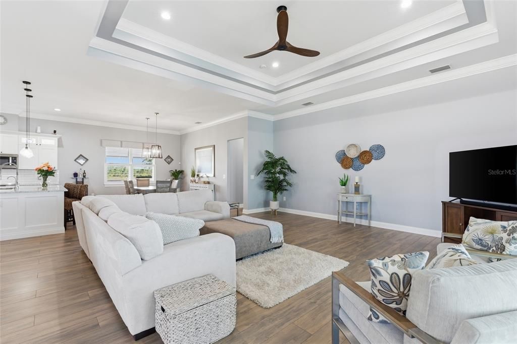 For Sale: $1,600,000 (4 beds, 3 baths, 3717 Square Feet)