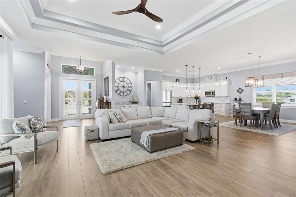For Sale: $1,600,000 (4 beds, 3 baths, 3717 Square Feet)
