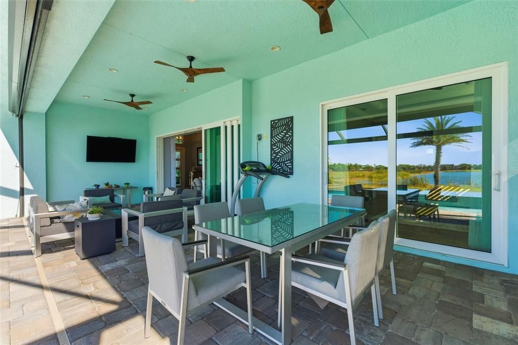 For Sale: $1,600,000 (4 beds, 3 baths, 3717 Square Feet)
