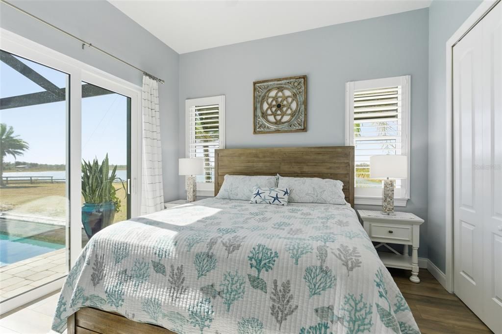For Sale: $1,600,000 (4 beds, 3 baths, 3717 Square Feet)