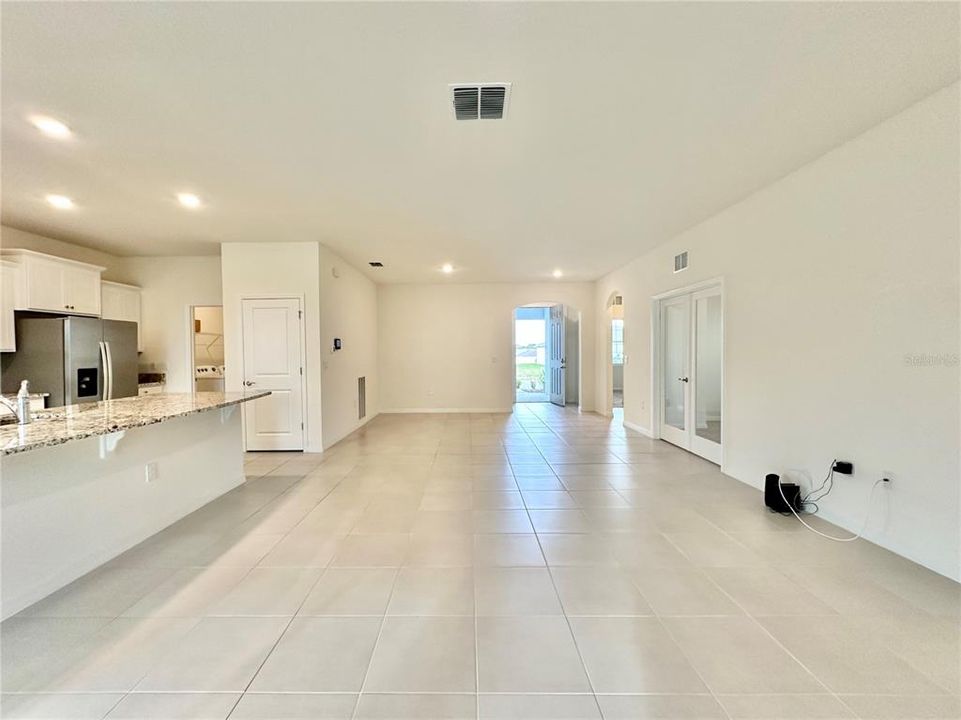 待售: $299,900 (3 贝兹, 2 浴室, 1844 平方英尺)