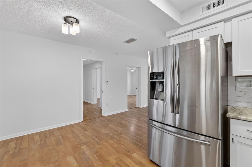 出租: $2,950 (3 贝兹, 2 浴室, 1500 平方英尺)