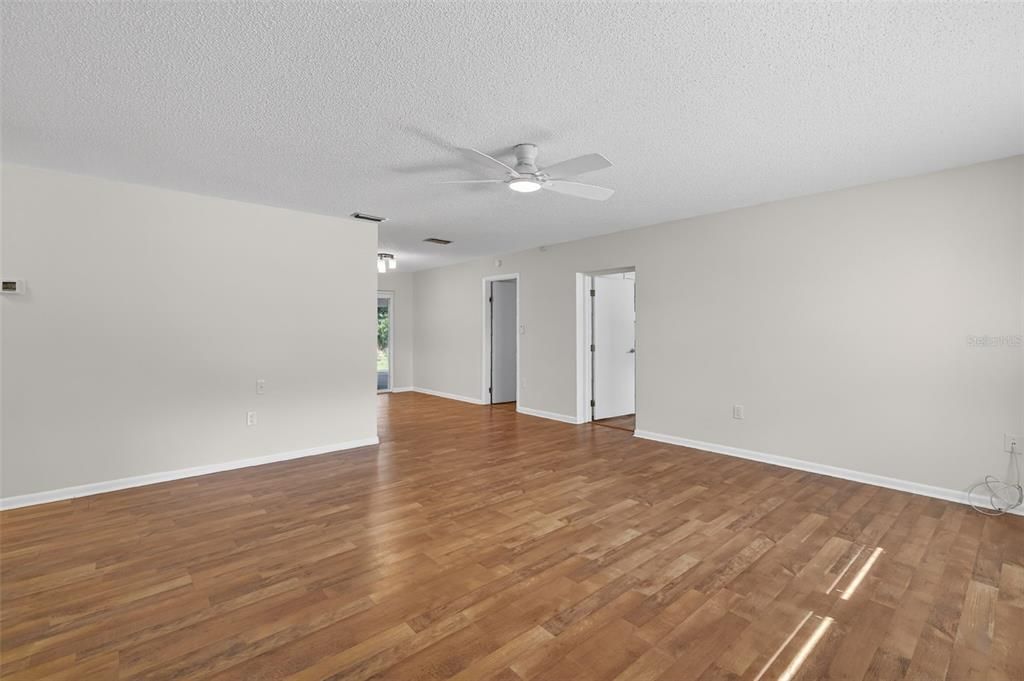 出租: $2,950 (3 贝兹, 2 浴室, 1500 平方英尺)