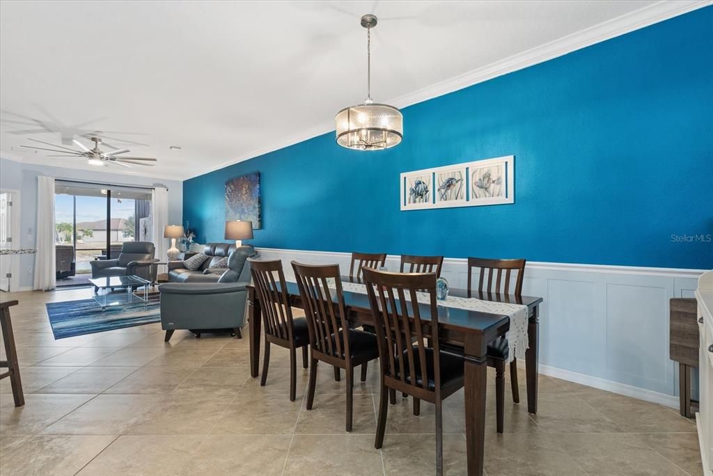 For Sale: $330,000 (2 beds, 2 baths, 1568 Square Feet)