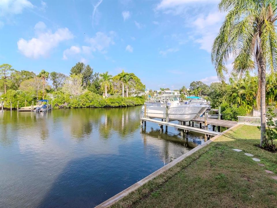 For Sale: $1,399,900 (3 beds, 3 baths, 2501 Square Feet)