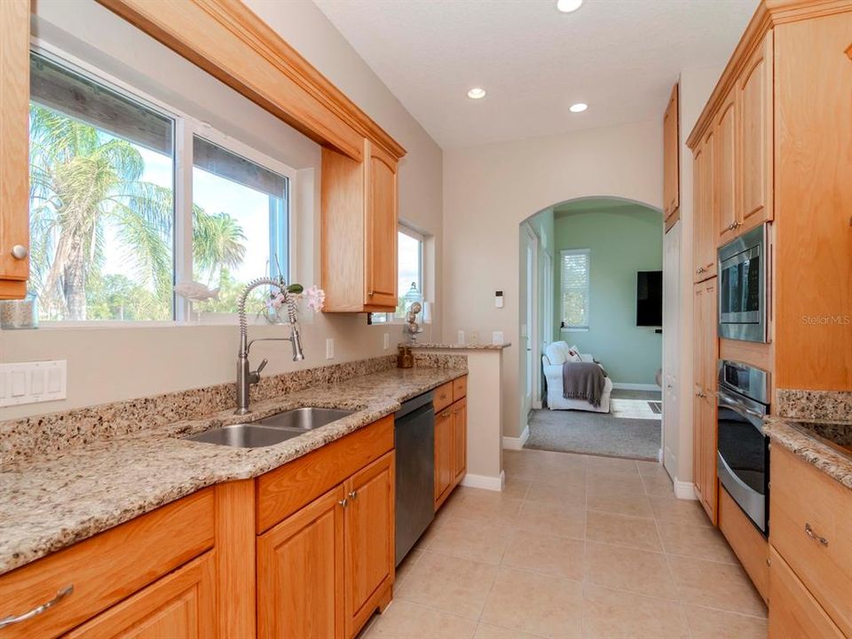 For Sale: $1,399,900 (3 beds, 3 baths, 2501 Square Feet)