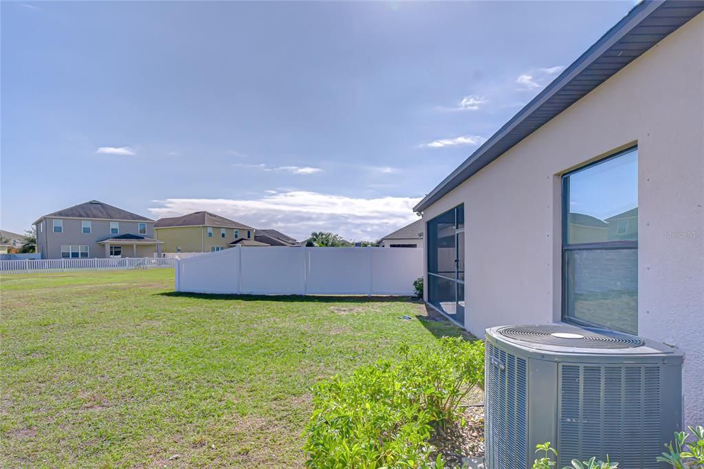 For Sale: $365,000 (4 beds, 2 baths, 2161 Square Feet)