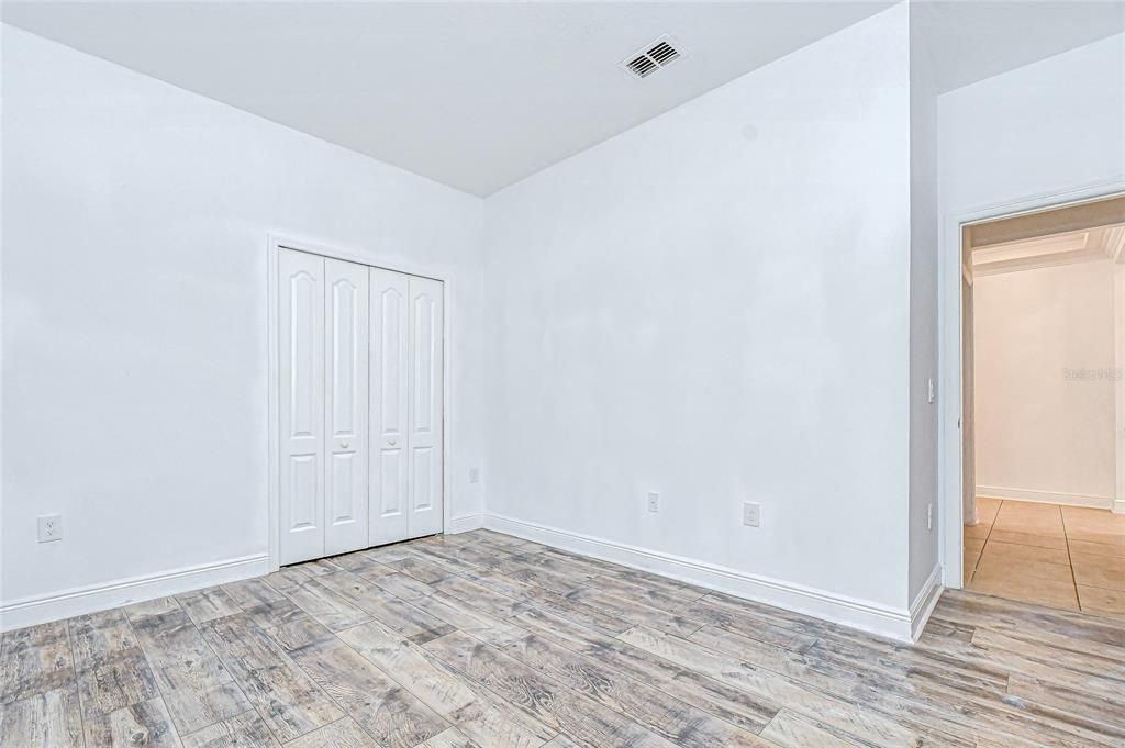 For Sale: $365,000 (4 beds, 2 baths, 2161 Square Feet)