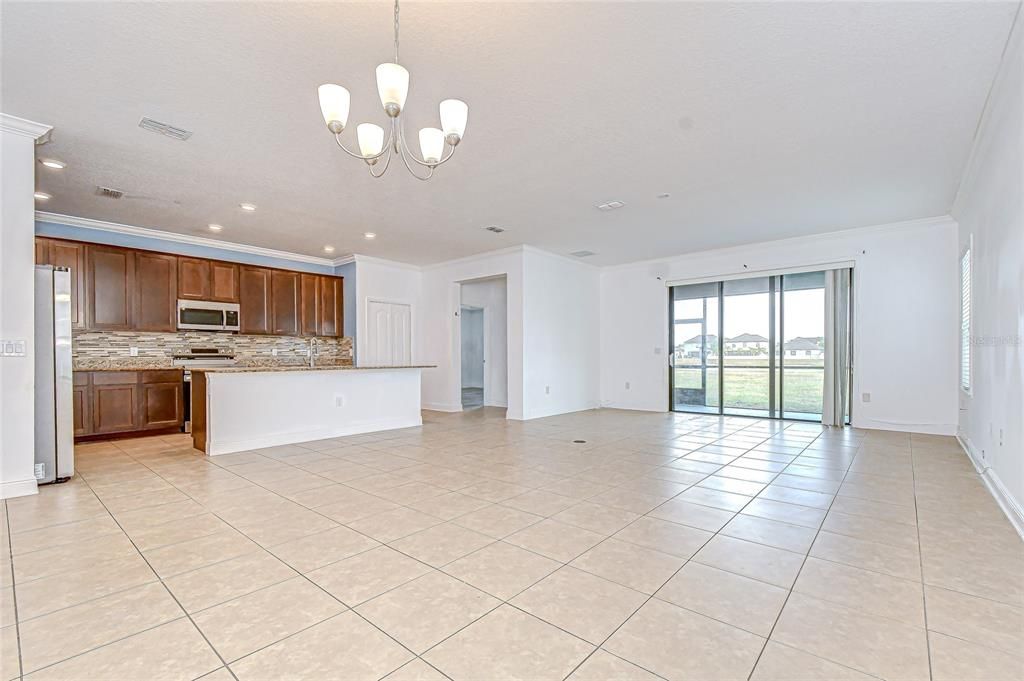 For Sale: $365,000 (4 beds, 2 baths, 2161 Square Feet)