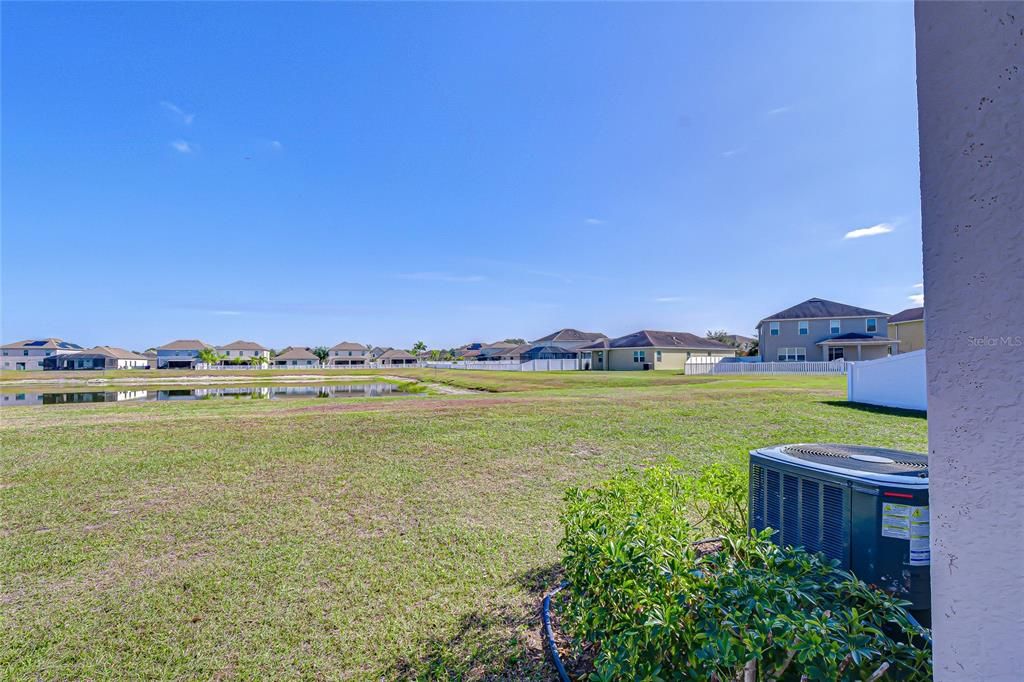 For Sale: $365,000 (4 beds, 2 baths, 2161 Square Feet)