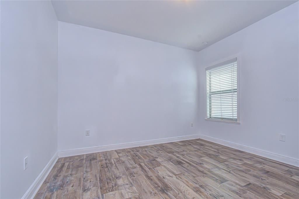 For Sale: $365,000 (4 beds, 2 baths, 2161 Square Feet)