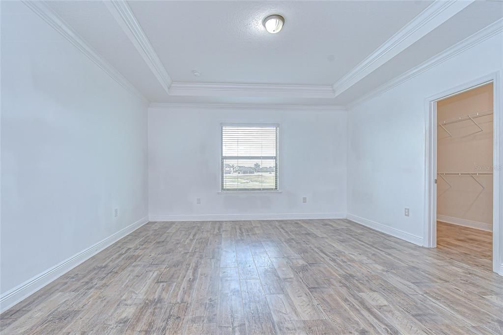 For Sale: $365,000 (4 beds, 2 baths, 2161 Square Feet)