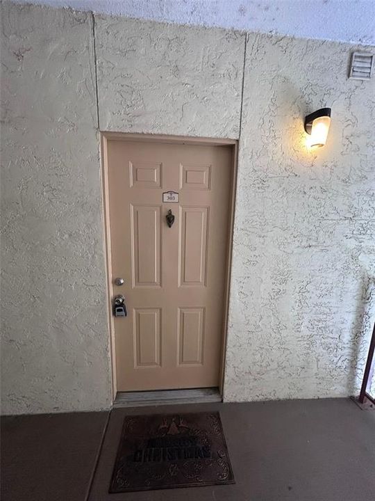 出租: $1,150 (1 贝兹, 1 浴室, 767 平方英尺)