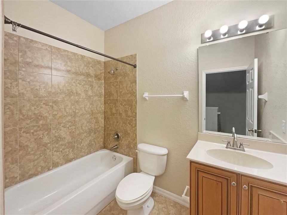 For Sale: $224,000 (3 beds, 2 baths, 1701 Square Feet)