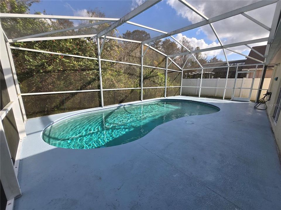 For Rent: $2,000 (3 beds, 2 baths, 1330 Square Feet)