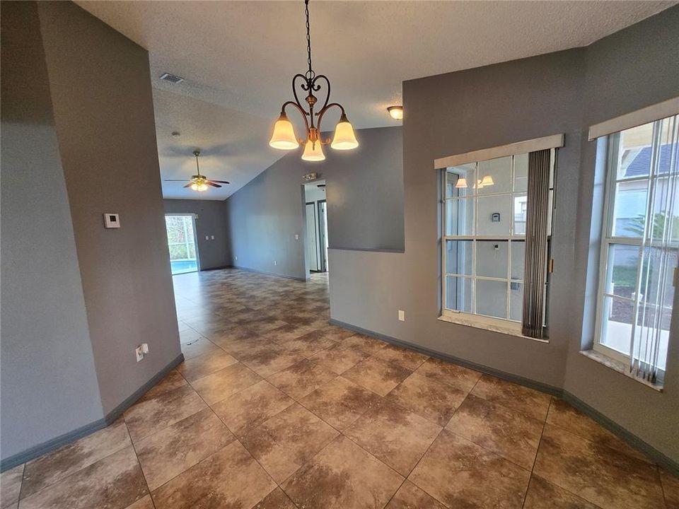 For Rent: $2,000 (3 beds, 2 baths, 1330 Square Feet)