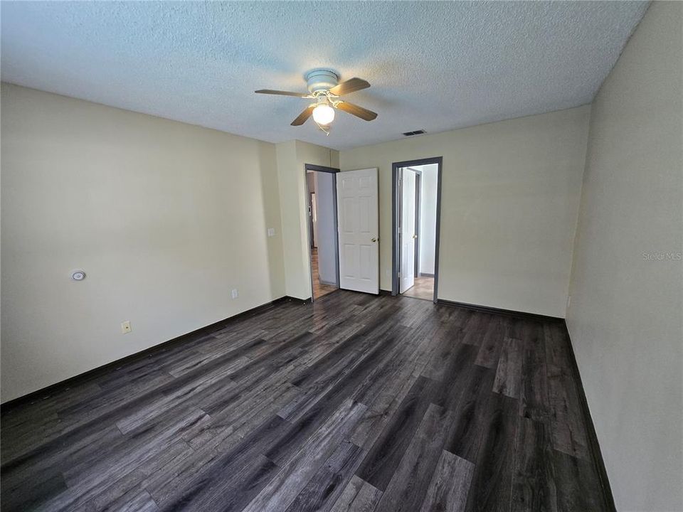 For Rent: $2,000 (3 beds, 2 baths, 1330 Square Feet)