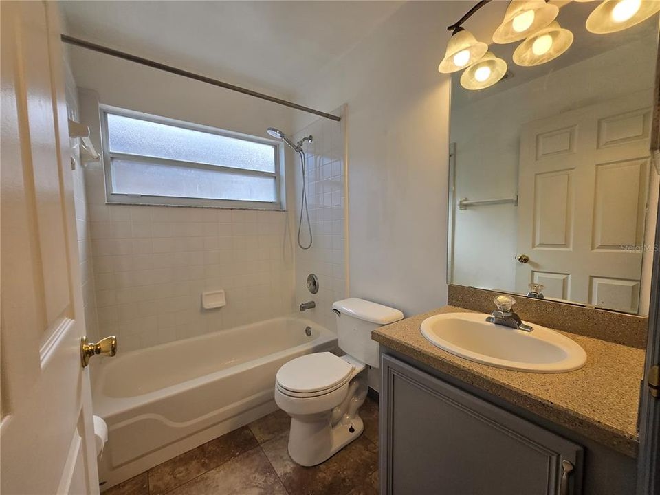 For Rent: $2,000 (3 beds, 2 baths, 1330 Square Feet)