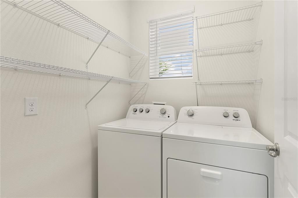 For Sale: $283,000 (3 beds, 2 baths, 1504 Square Feet)