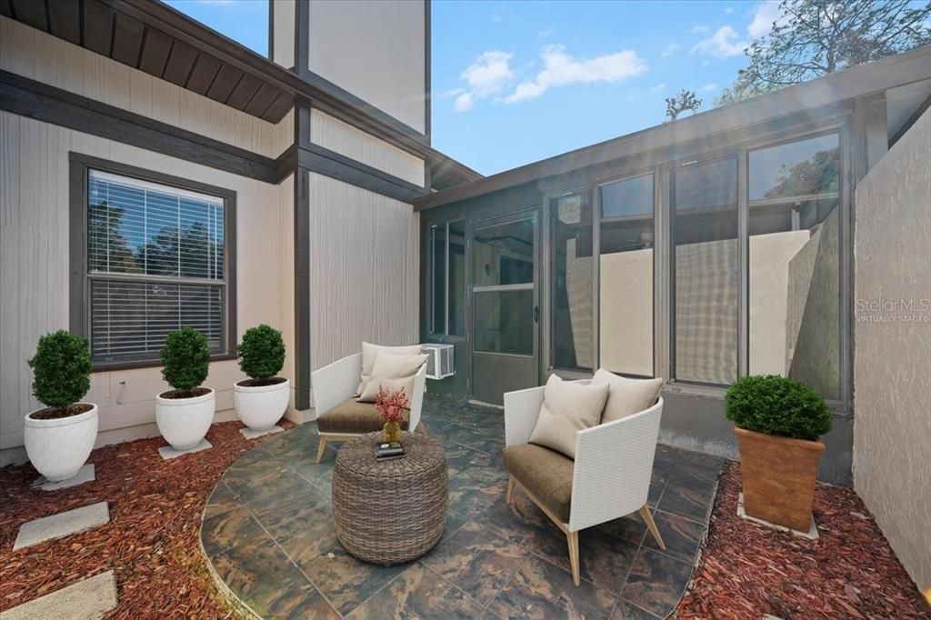 For Sale: $220,000 (2 beds, 2 baths, 1354 Square Feet)