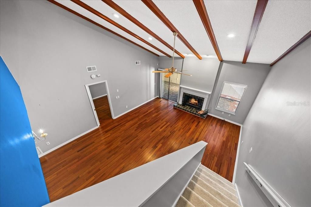 For Sale: $220,000 (2 beds, 2 baths, 1354 Square Feet)